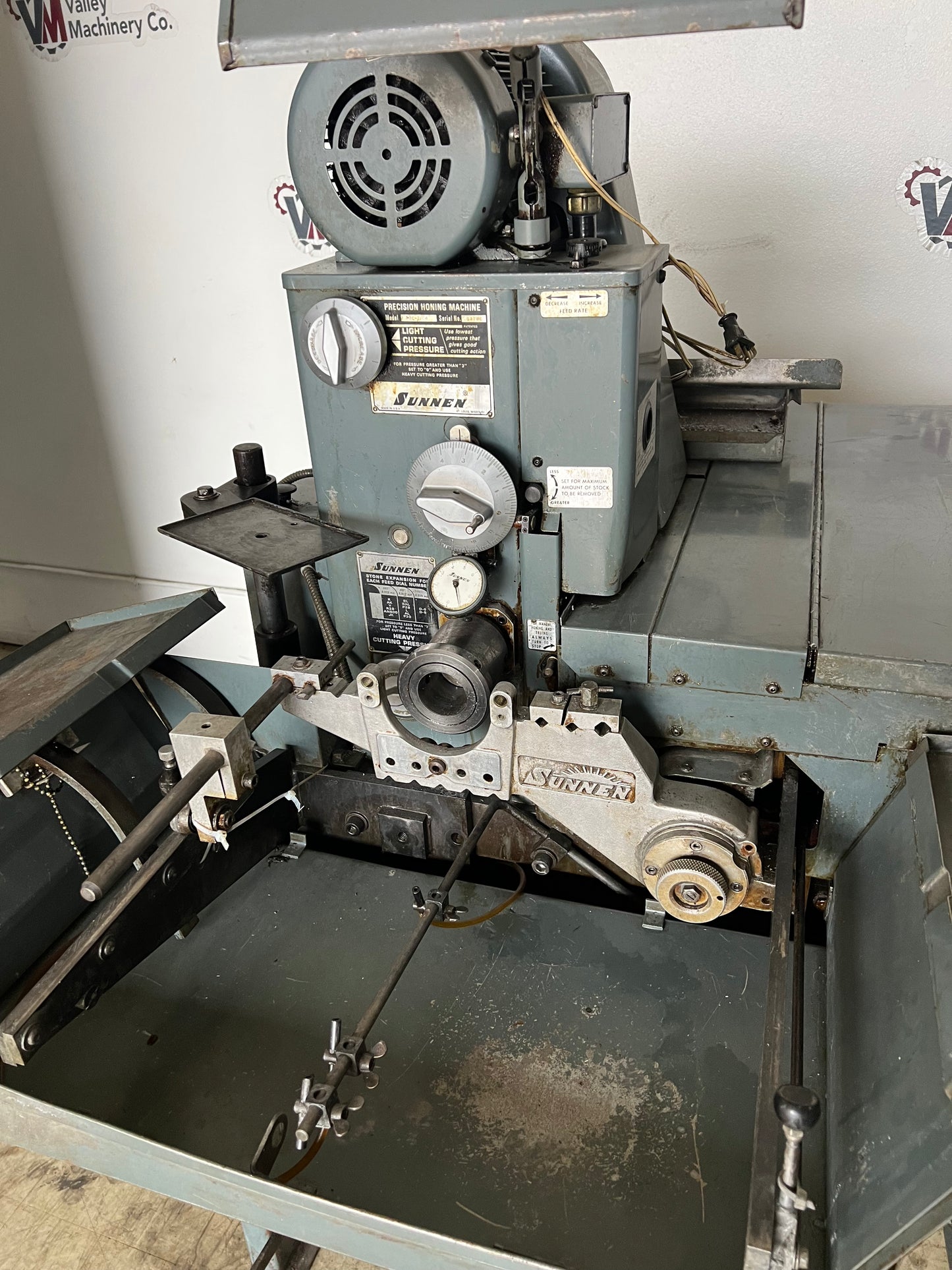 SUNNEN 1804 PRECISION HONING MACHINE