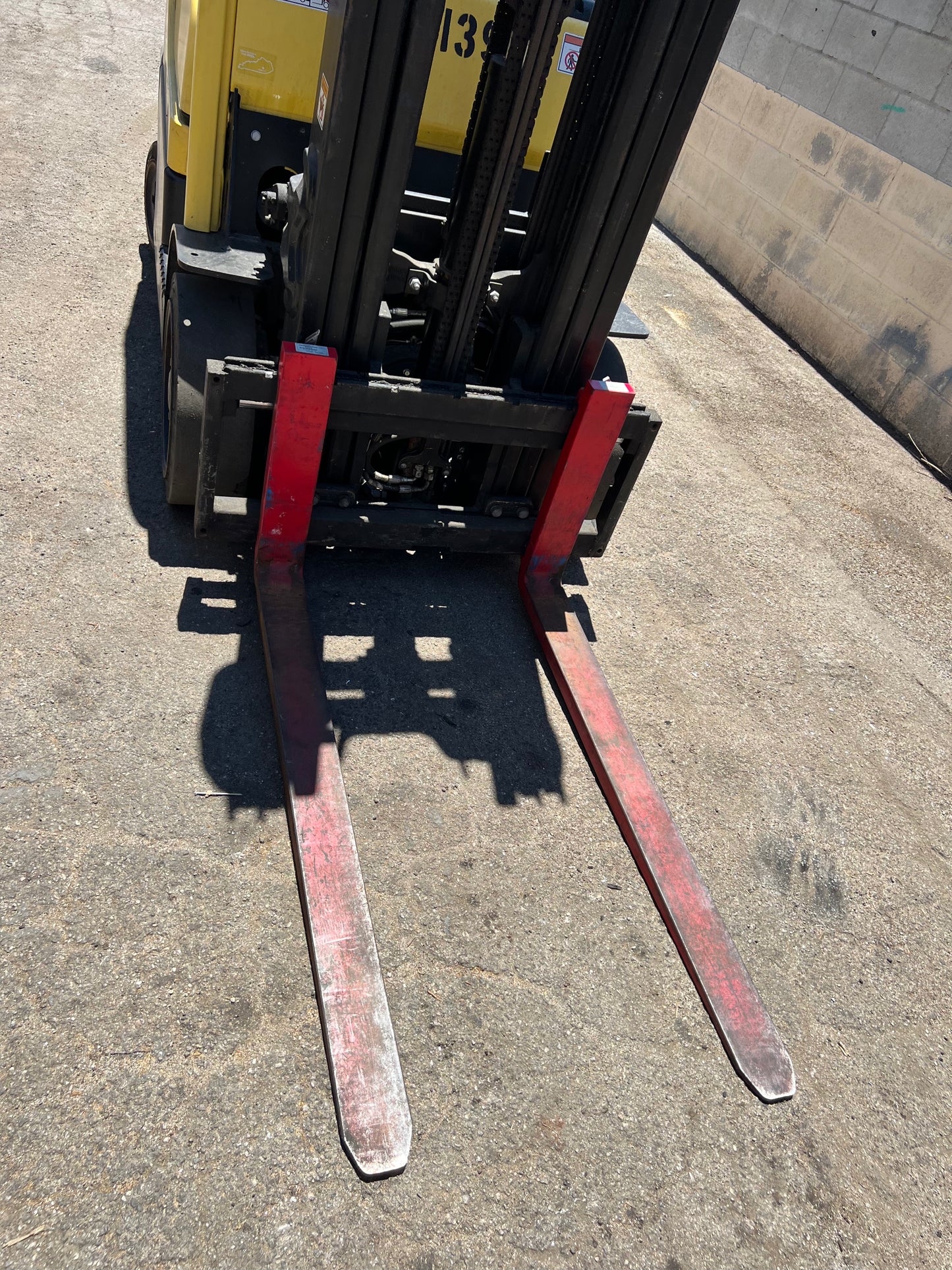 HYSTER 5,000 FORKLIFT FORTIS 50