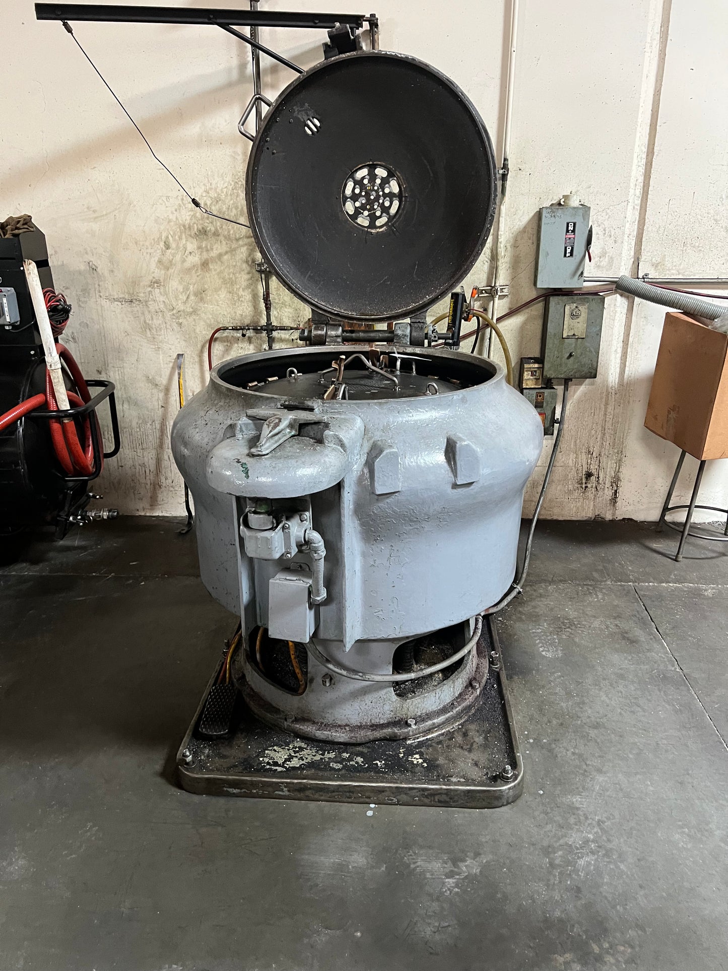 BARRETT OIL-SEPARATING CENTRIFUGE MODEL 1100-SERIES