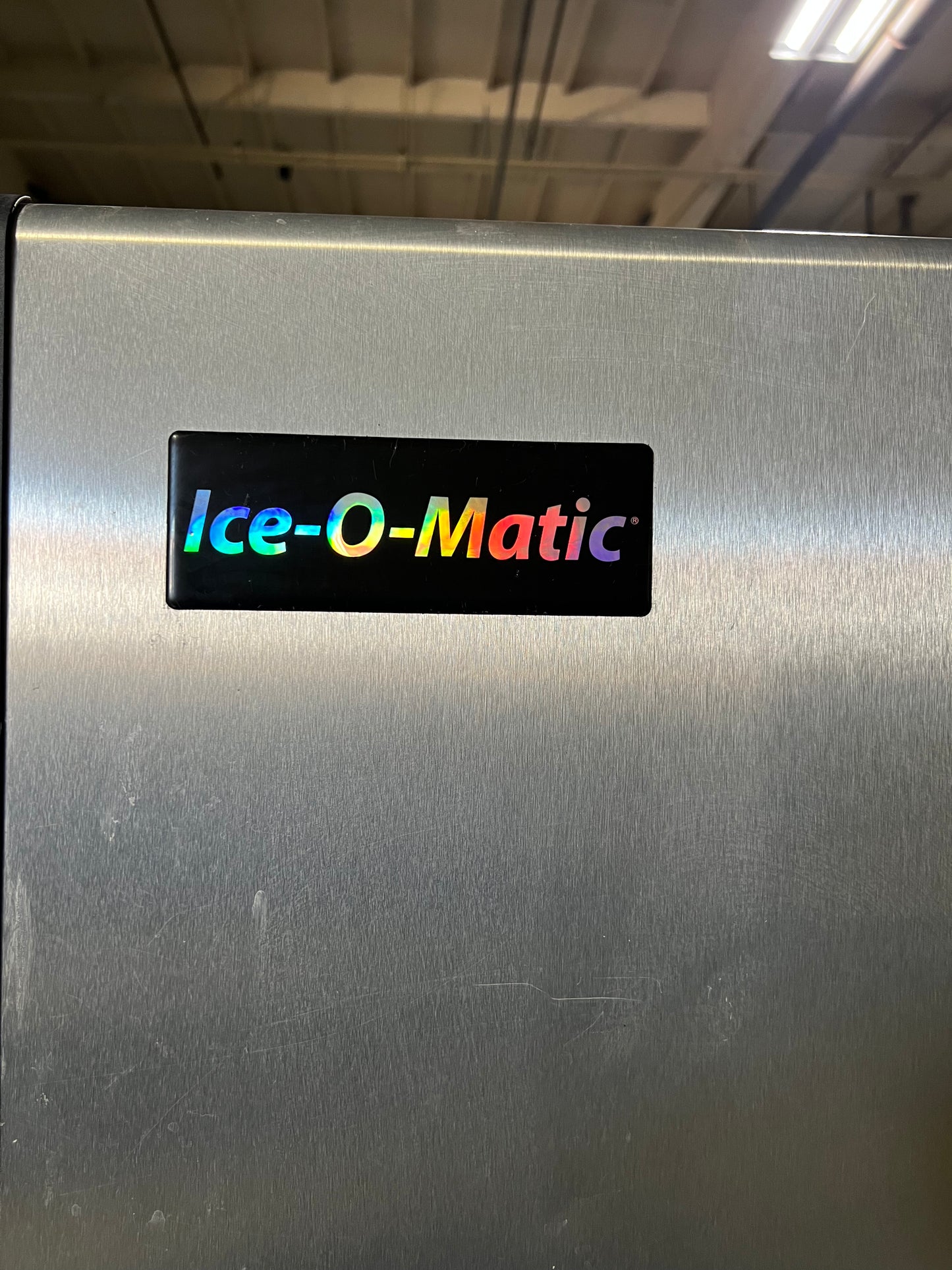 ICE-O-MATIC ICE MAKER MACHINE