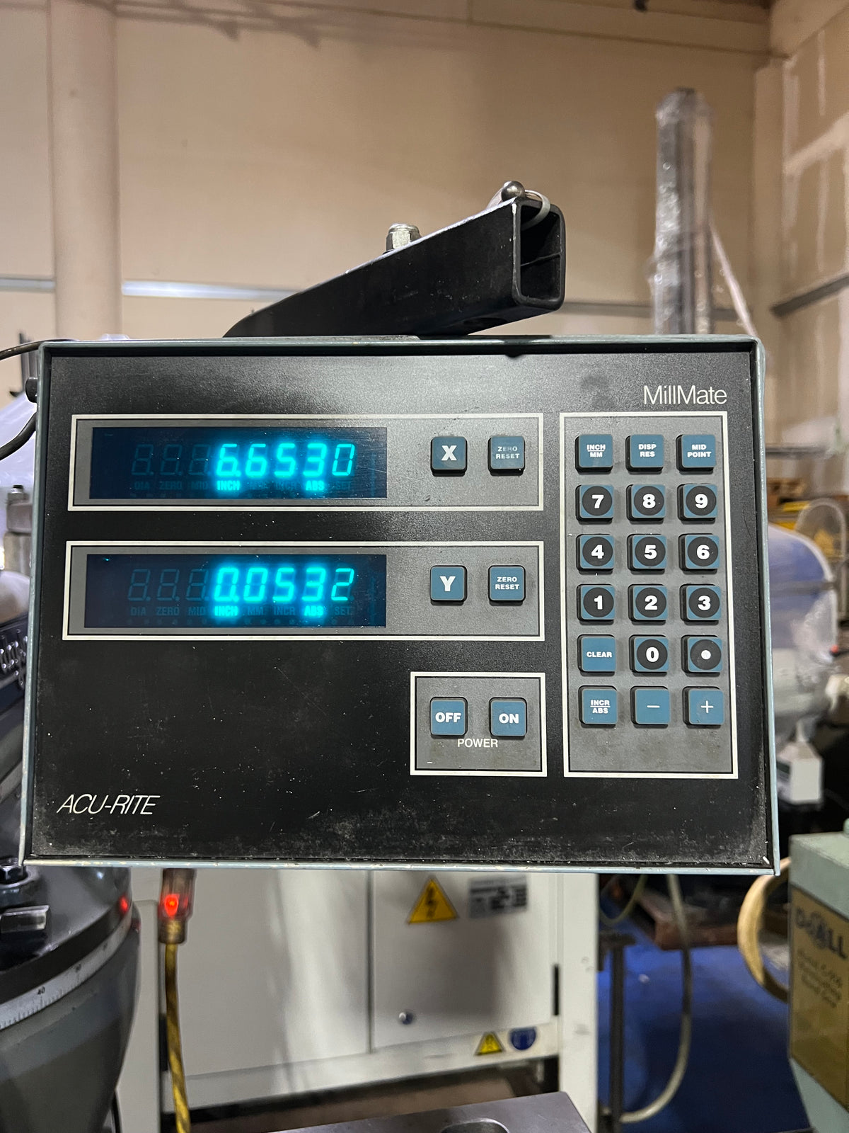 BRIDGEPORT SERIES 1 MANUAL VERTICAL MILLING MACHINE