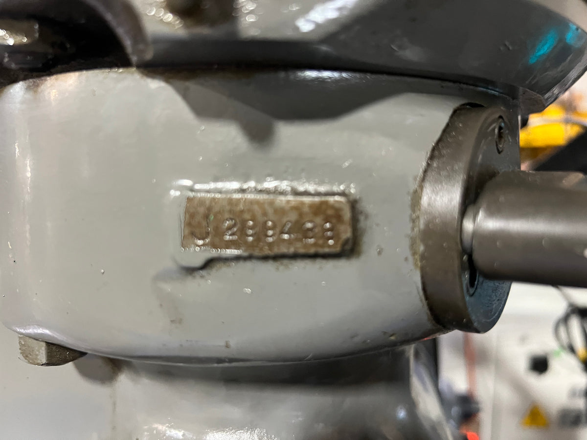 BRIDGEPORT SERIES 1 MANUAL VERTICAL MILLING MACHINE