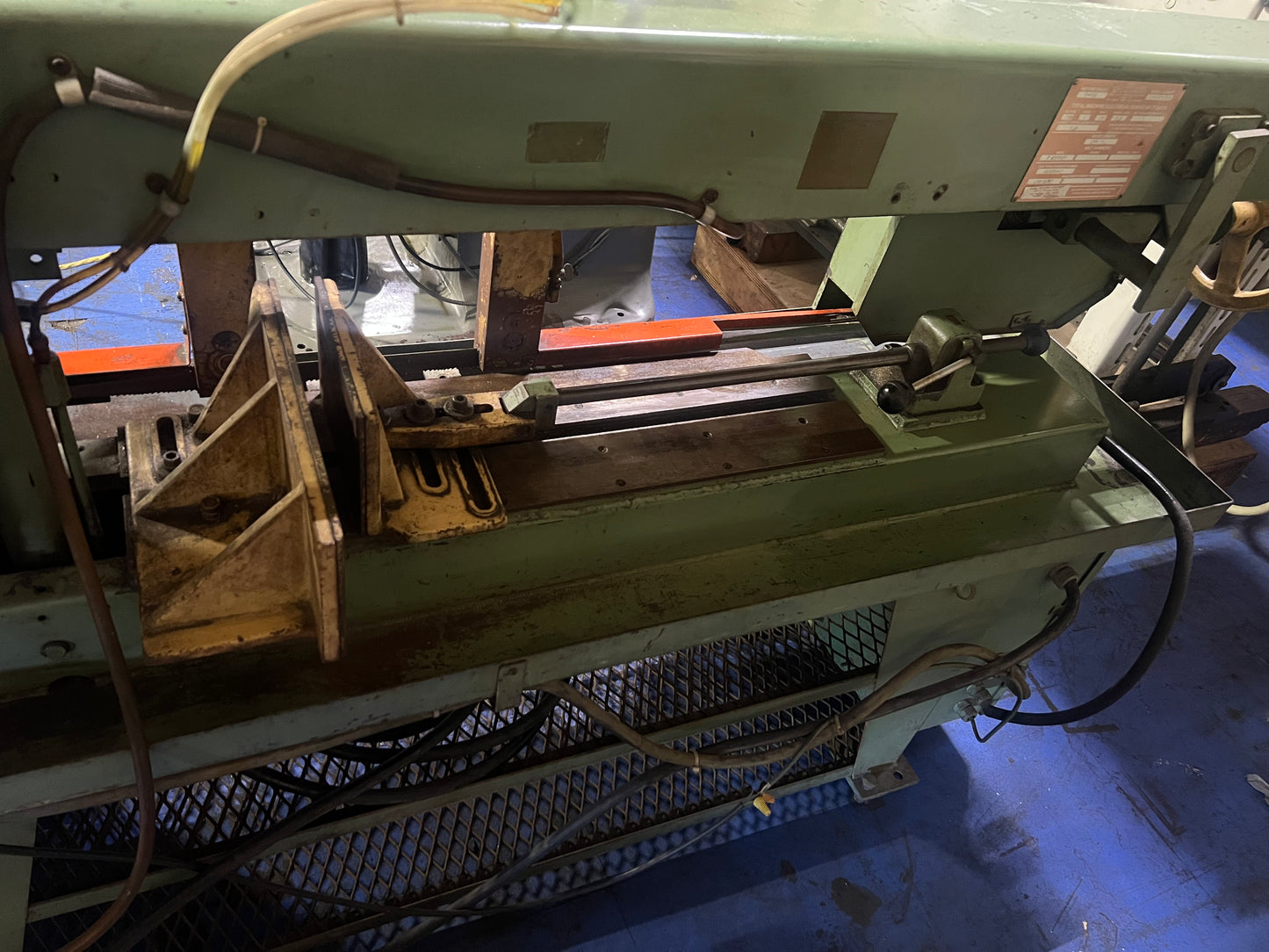 DoALL C-916 HORIZONTAL METAL-CUTTING BAND SAW