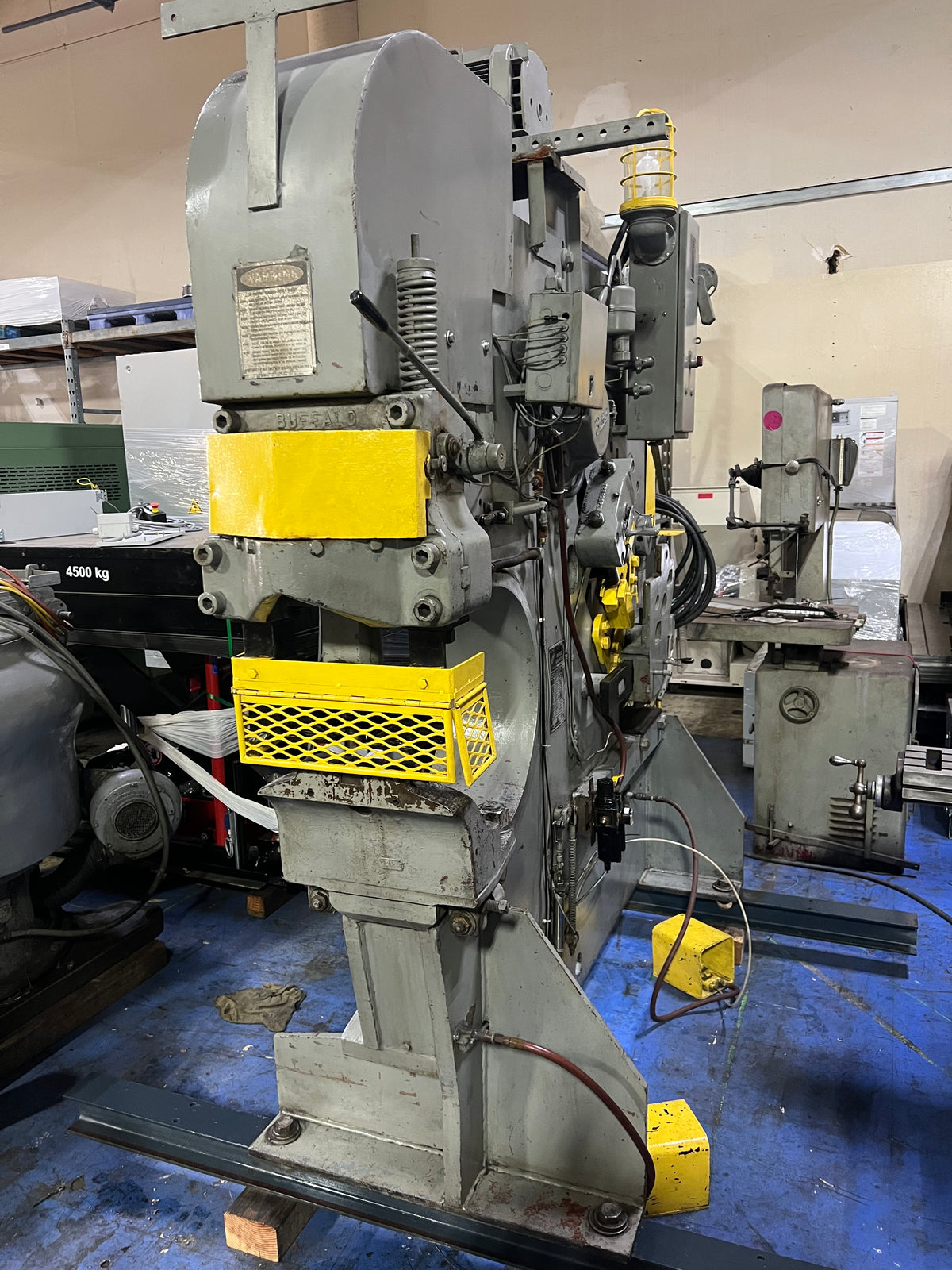 BUFFALO No.2 1/2 UNIVERSAL MECHANICAL IRONWORKER