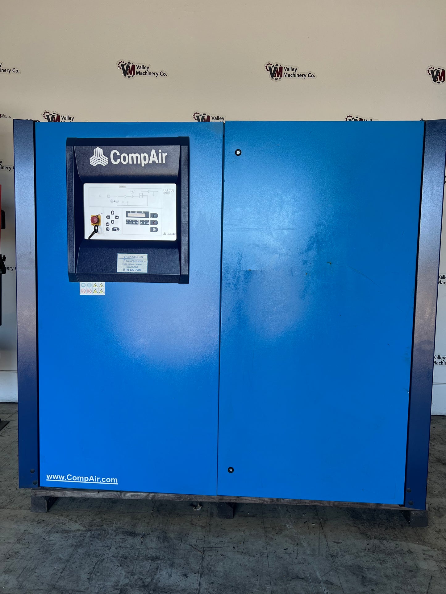 CompAir 75HP SCREW AIR COMPRESSOR