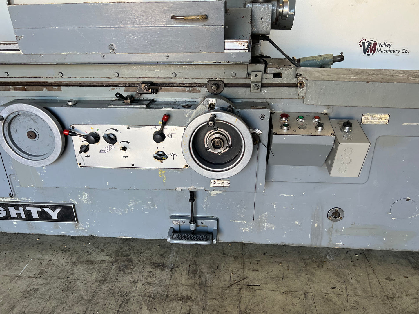 MIGHTY MG1360 GRINDER 13" X 60"