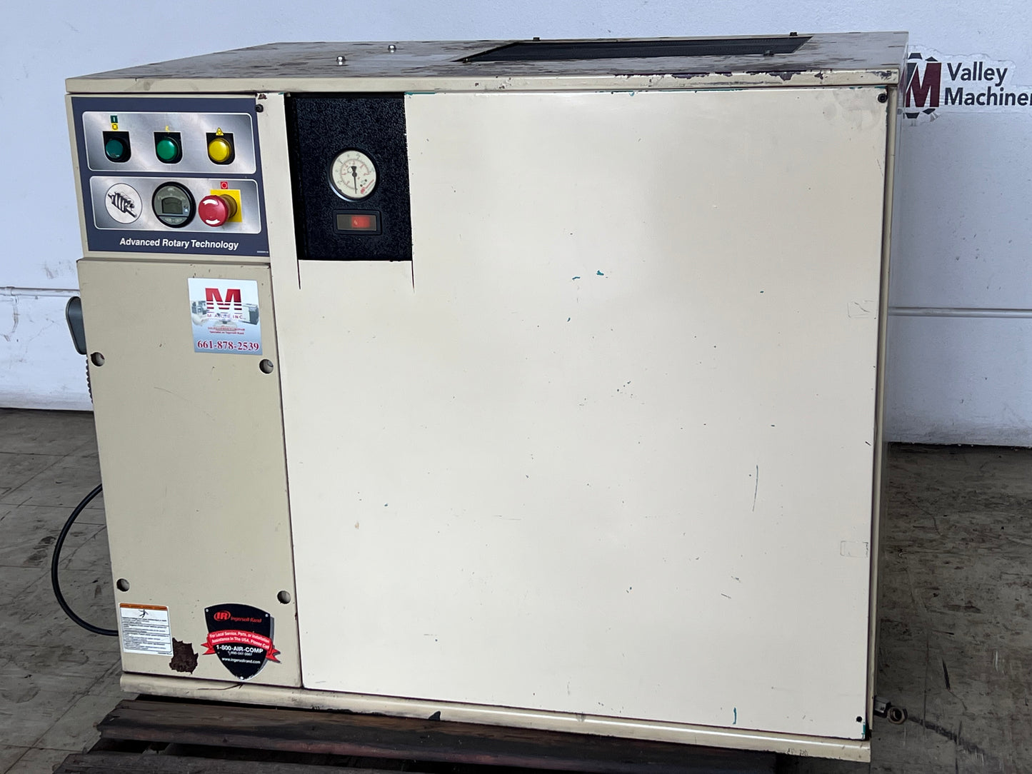 INGERSOLL RAND 30 HP SCREW AIR COMPRESSOR
