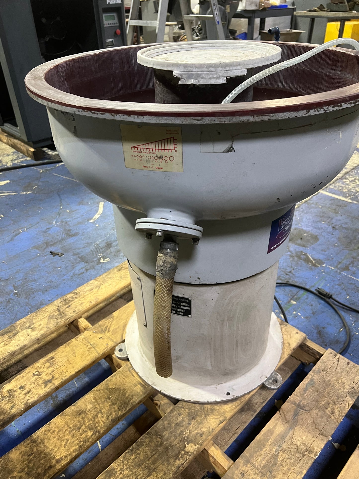 VIBRAHONE VIBRATORY FINISHING BOWL FSV SERIES