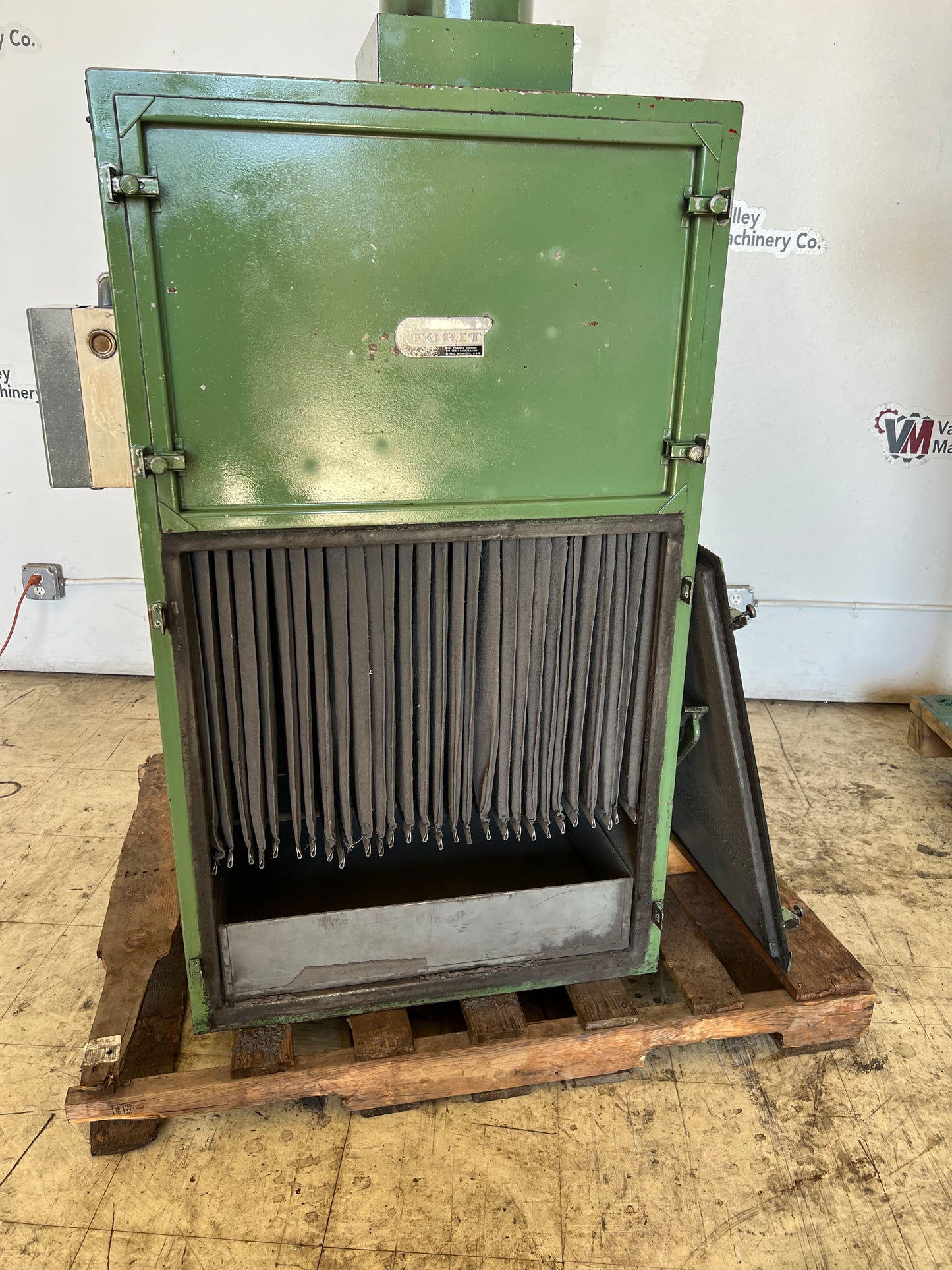 TORIT DUST COLLECTOR MODEL 81