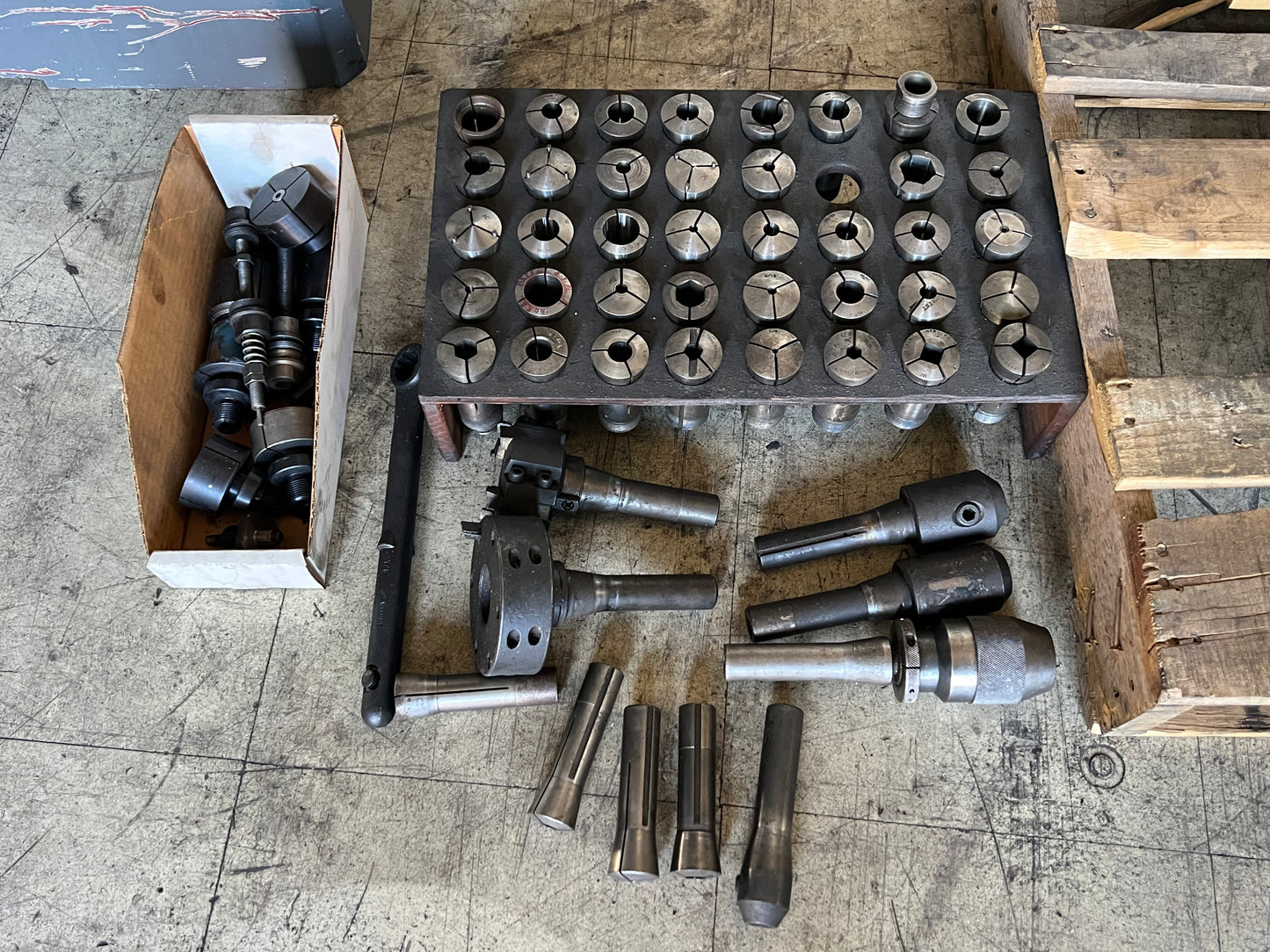 LAGUN CNC MILL WITH TOOL HOLDERS AND MANUALS