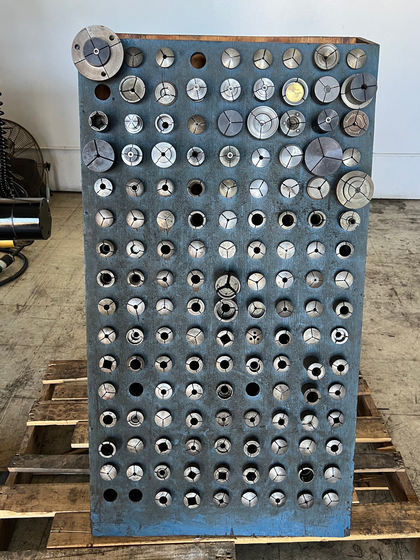 LAGUN CNC MILL WITH TOOL HOLDERS AND MANUALS