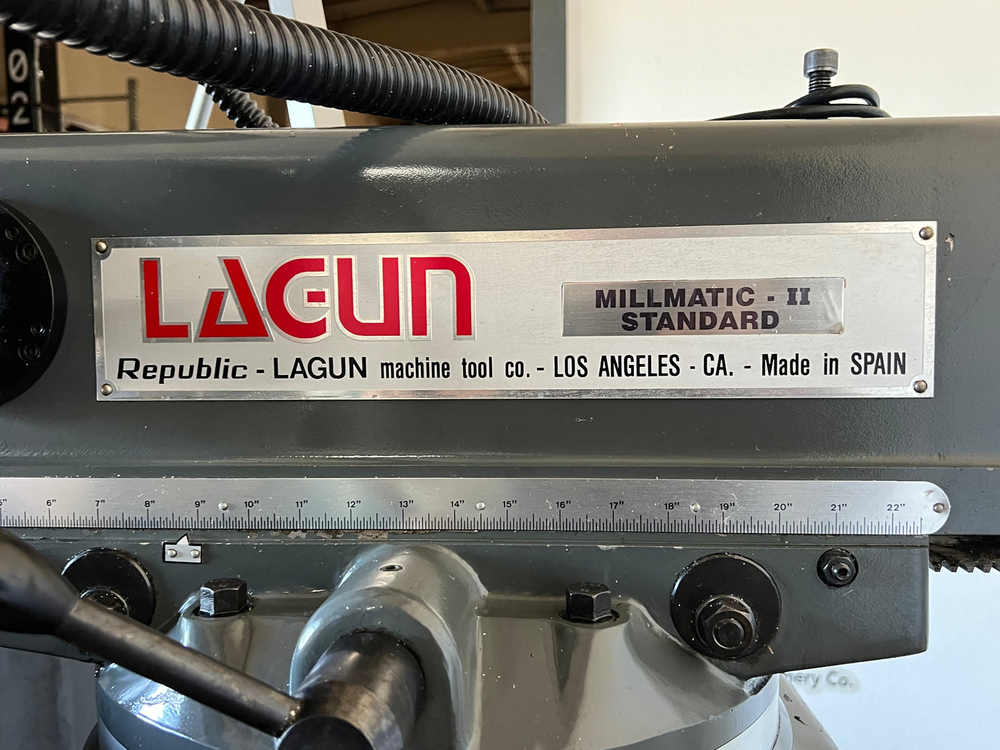 LAGUN CNC MILL WITH TOOL HOLDERS AND MANUALS