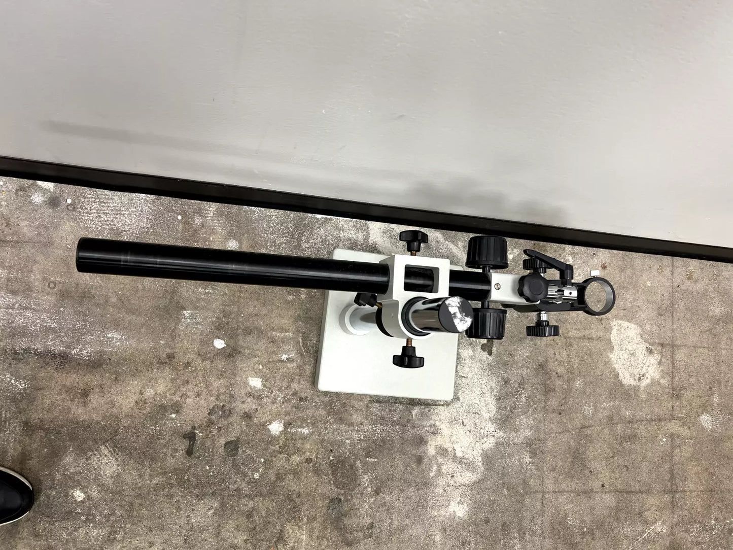MICROSCOPE HEAVY DUTY BOOM STAND