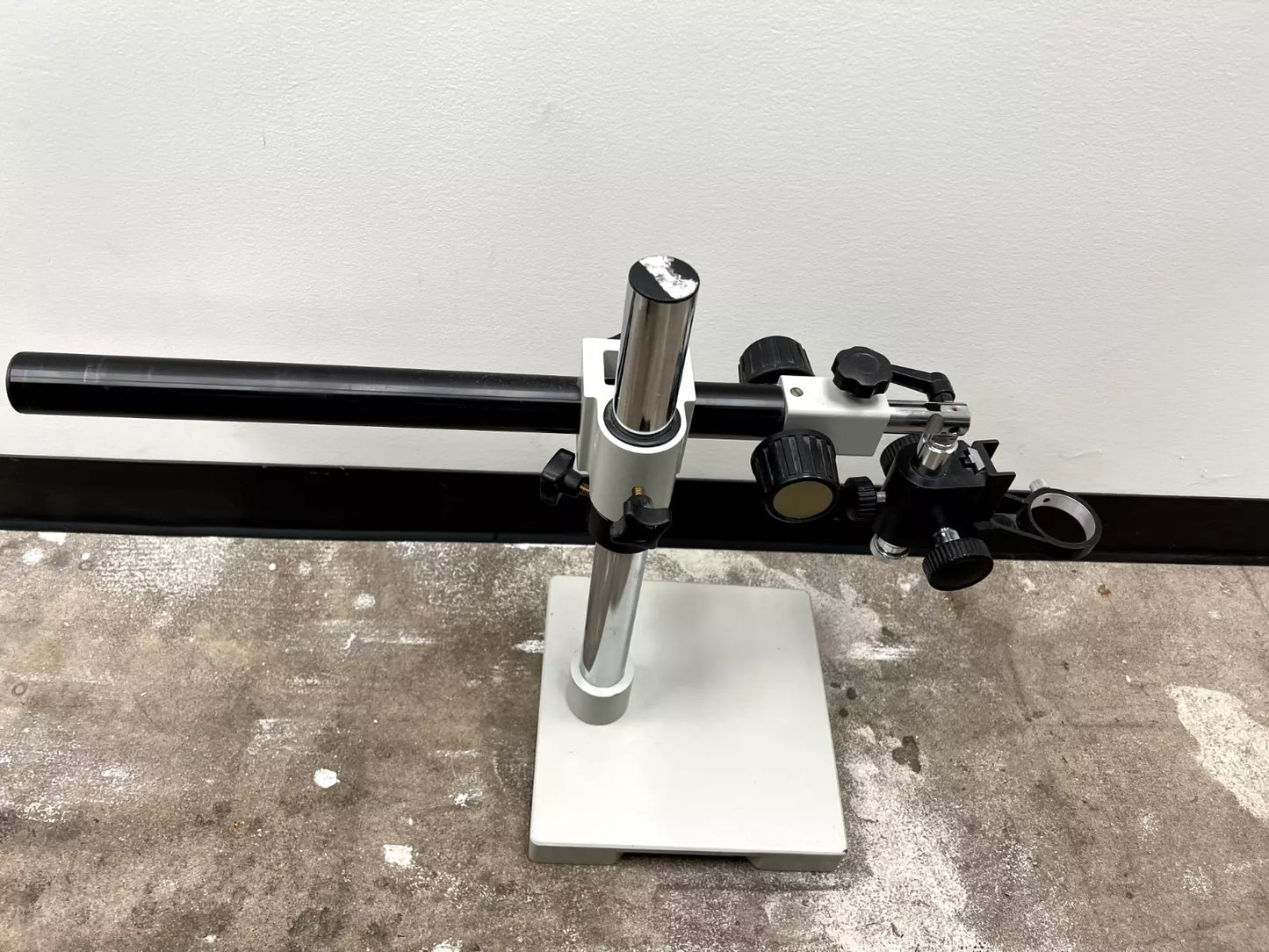 MICROSCOPE HEAVY DUTY BOOM STAND