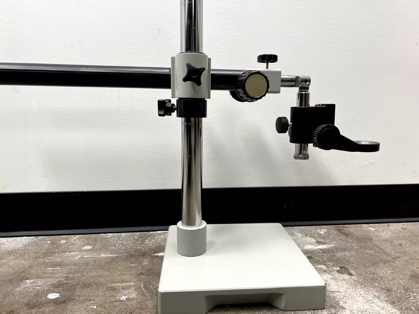 MICROSCOPE HEAVY DUTY BOOM STAND